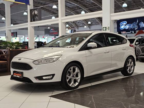 FORD FOCUS 2.0 SE PLUS 16V FLEX 4P POWERSHIFT